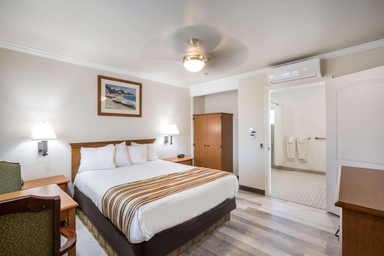 Hotel Rodeway At Morro Bay