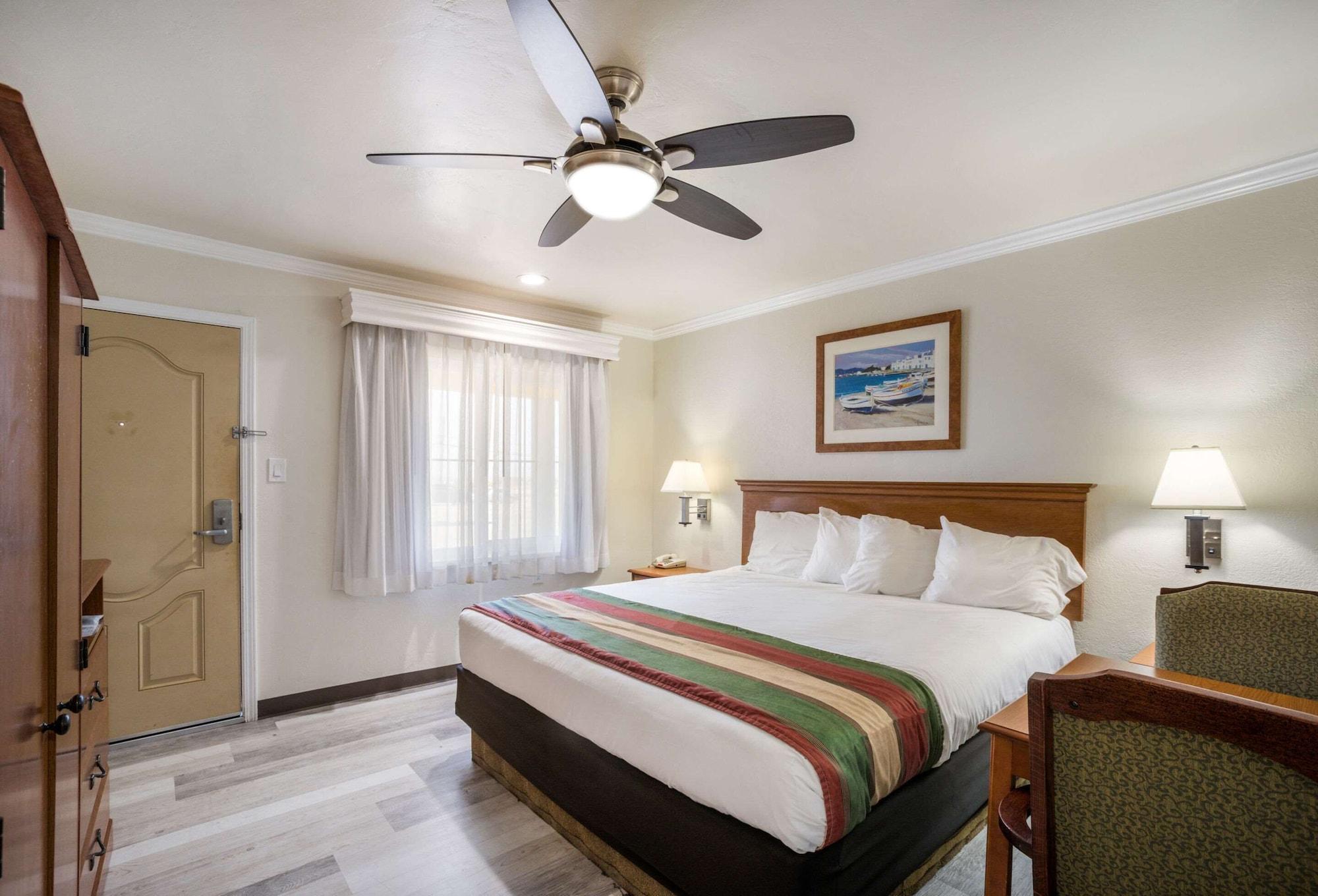 Hotel Rodeway At Morro Bay
